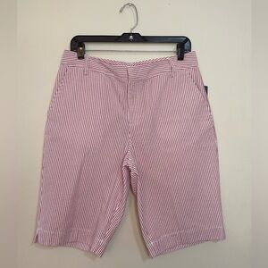 Chaps Women’s Casual Bermuda Striped Size 8. NWT